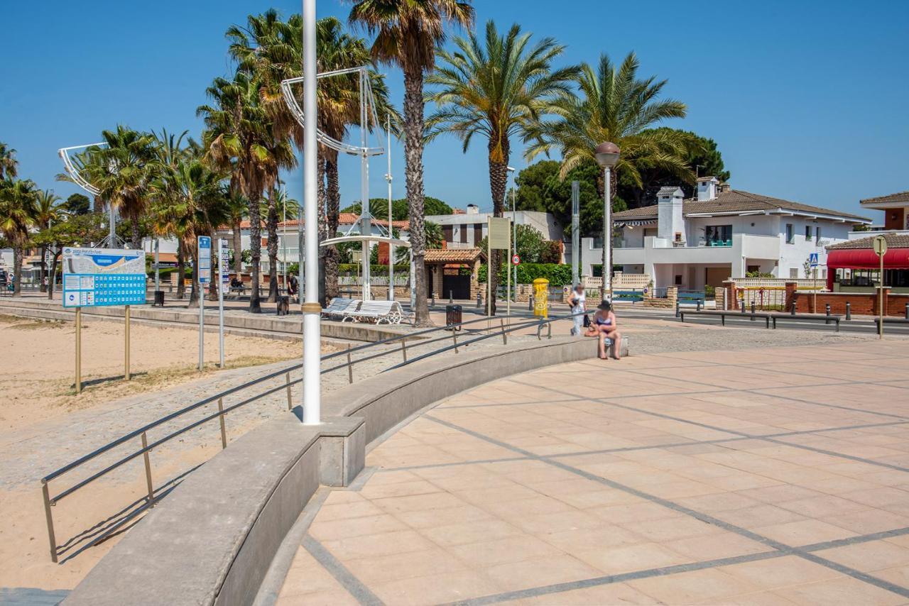 Beach House Cambrils Apartamento En Primera Linea De Playa Kültér fotó
