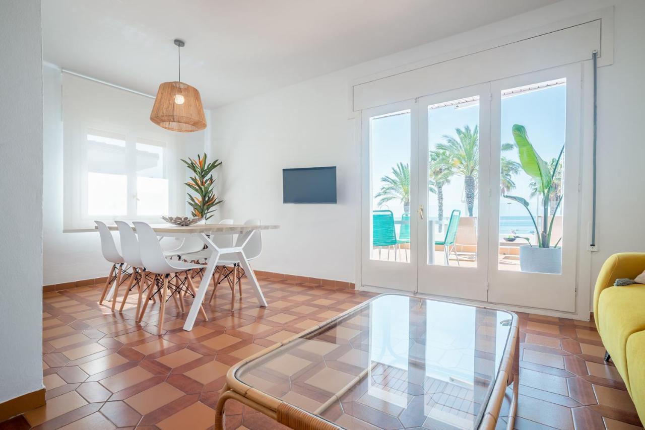Beach House Cambrils Apartamento En Primera Linea De Playa Kültér fotó